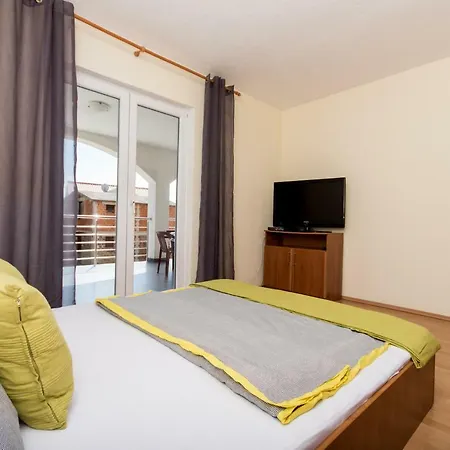 Duje Apartament *