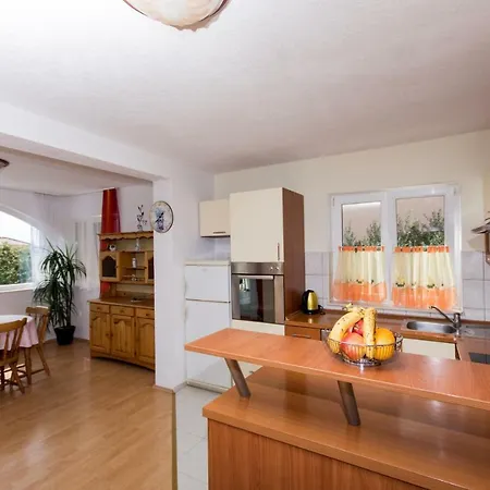 Apartment Duje *