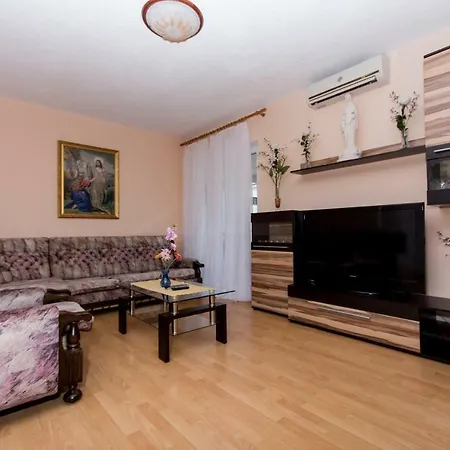 Apartment Duje