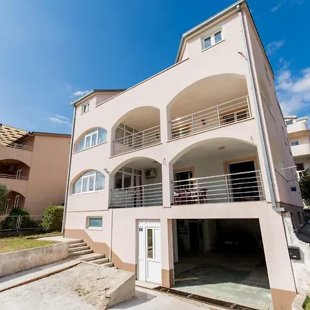 Apartment Duje Trogir