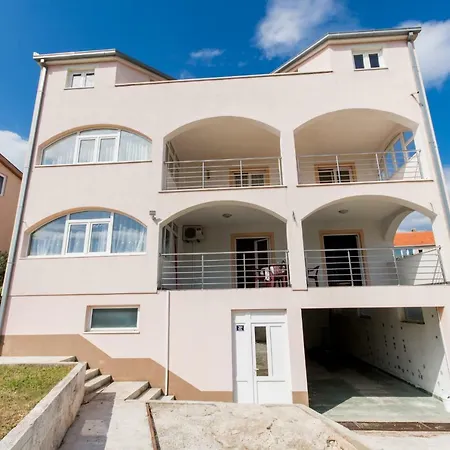 Apartment Duje